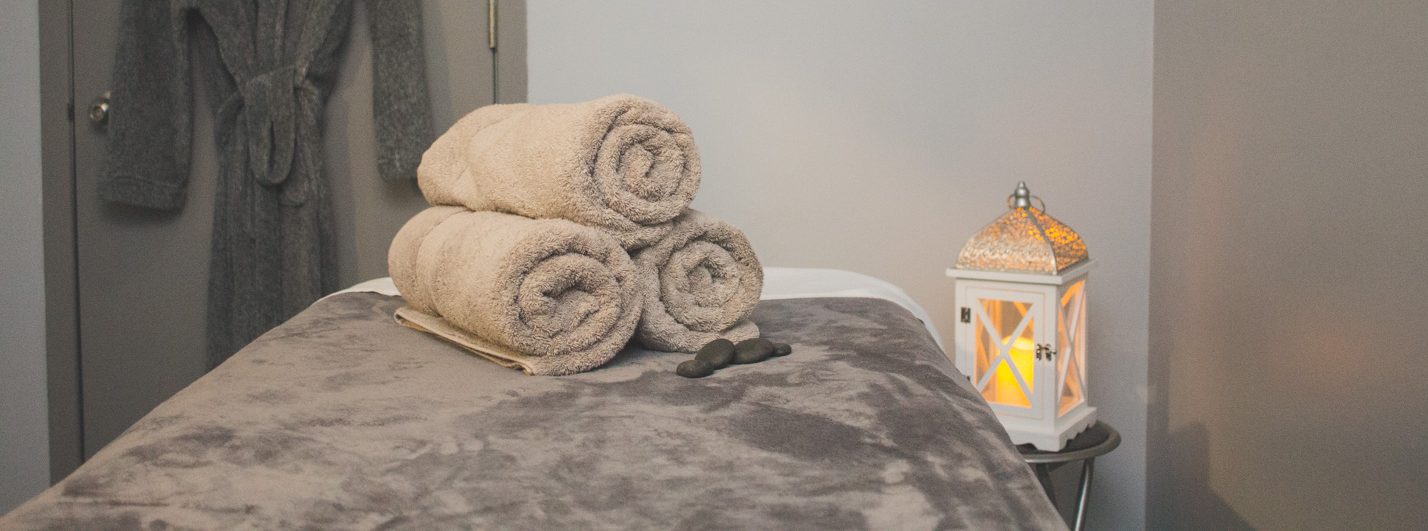 salle-massage-ecole-de-massage-A-Fleur-de-peau-Montreal-Credit-JessicaH