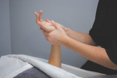 formation massothérapie École de massage À fleur de peau