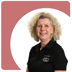 Moreillon-Anne-ind-Ecole_massage_A_Fleur_De_peau_montreal Asselin-Caroline-ind-Ecole_massage_A_Fleur_De_peau_montreal